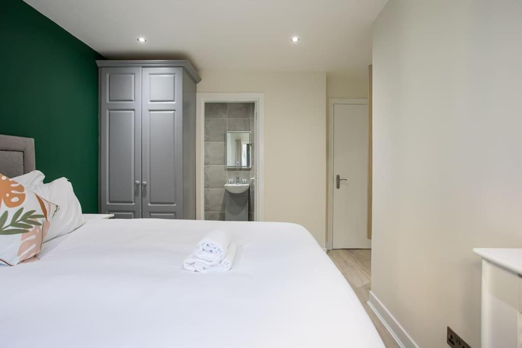 Luxury, Sleeps 6, City Centre Belfast Extérieur photo