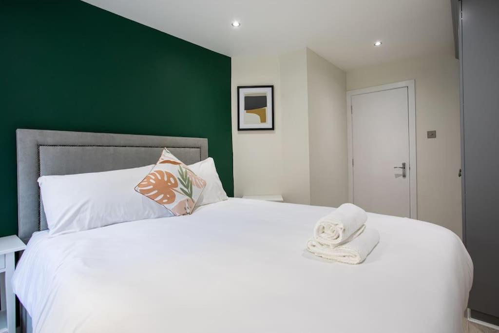 Luxury, Sleeps 6, City Centre Belfast Extérieur photo
