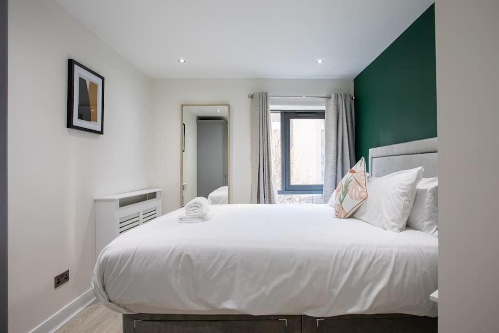 Luxury, Sleeps 6, City Centre Belfast Extérieur photo