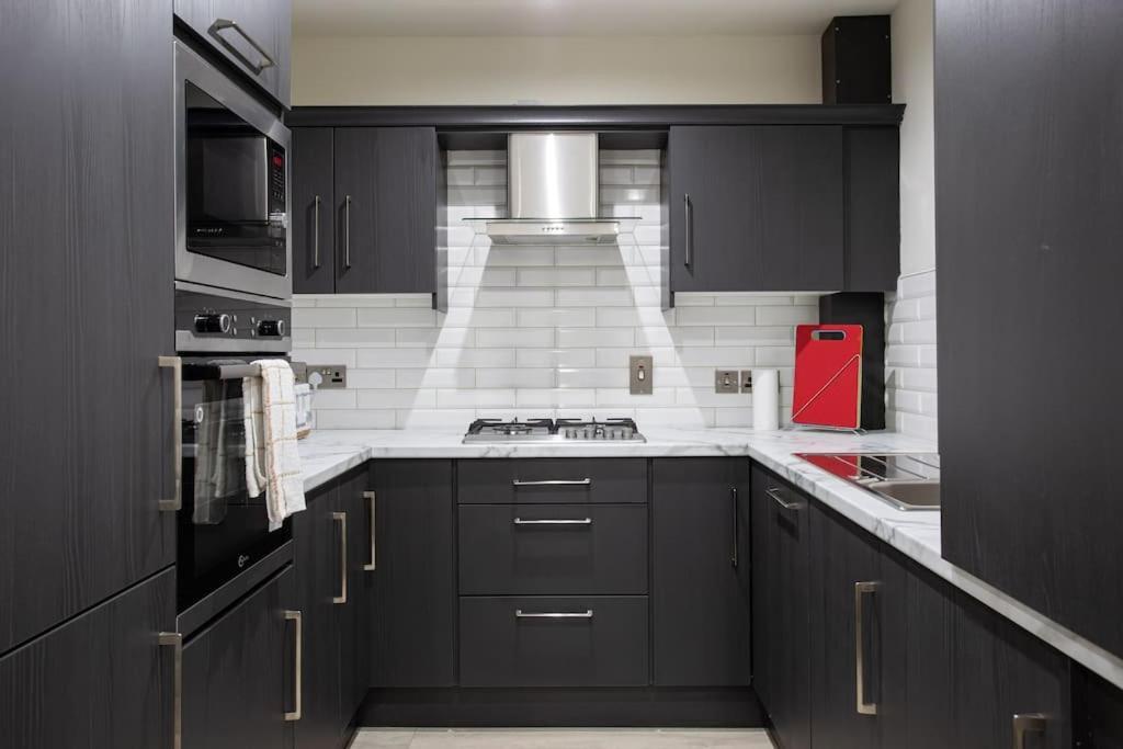 Luxury, Sleeps 6, City Centre Belfast Extérieur photo